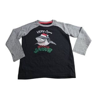 Seven Oaks Here Comes Santa Jaws shirt 5t